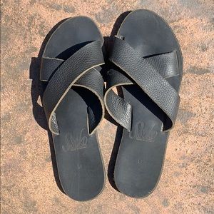 Sseko crossover slides - size 9